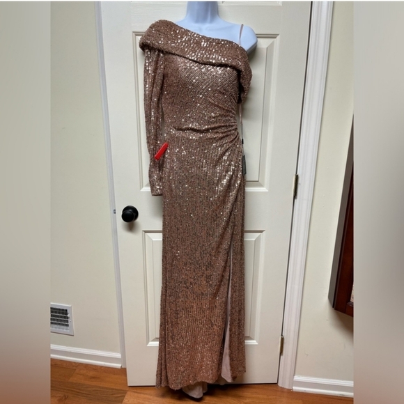 NWT Mac Duggal Gown - Picture 7 of 7